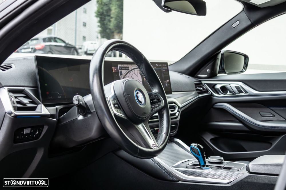BMW i4 eDrive40 Desportiva M - 15