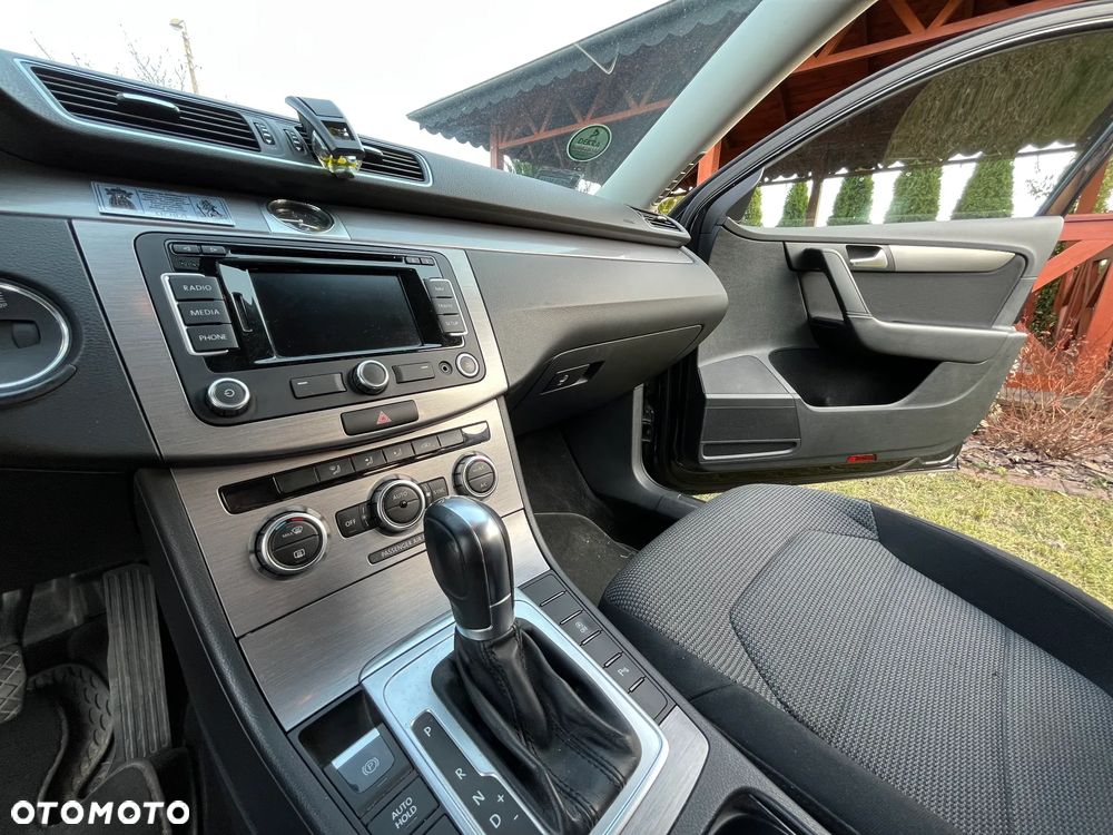 Volkswagen Passat 2.0 TDI Comfortline Optimum DSG - 14