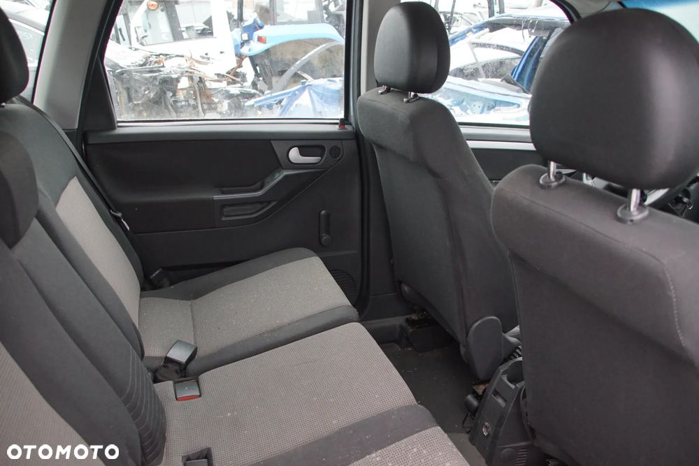 Auto na części - Opel Meriva A 1.7 CDTI 101 KM Z17DTH F23 4AU 2004R Silnik Skrzynia Drzwi Maska Zderzak Błotnik Klapa Lampa Lusterko Klamka Szyba Deska Kokpit Sterownik Moduł Czujnik Licznik Wyświetlacz Panel Kierownica - 15