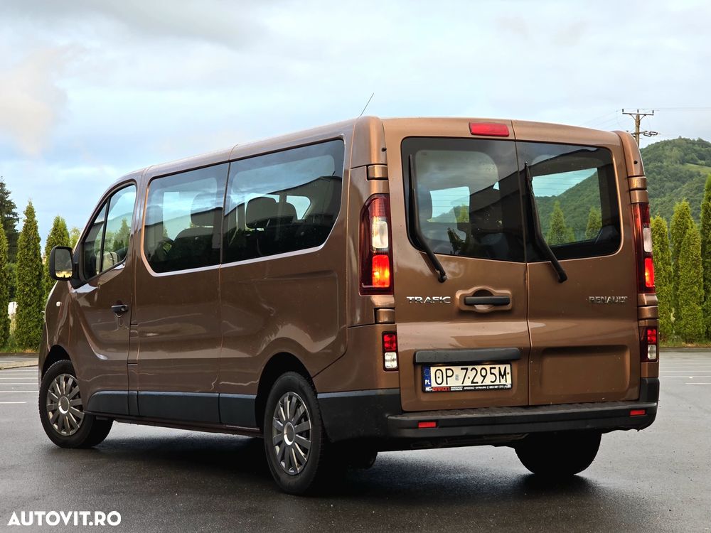 Renault Trafic Grand Passenger Expression - 3