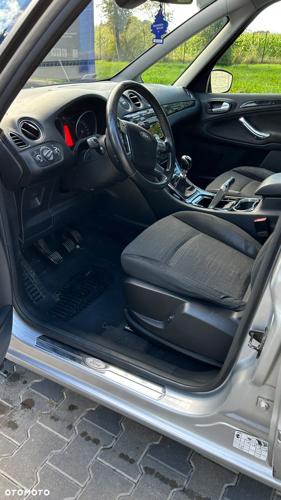 Ford Galaxy 2.0 TDCi Ghia - 16