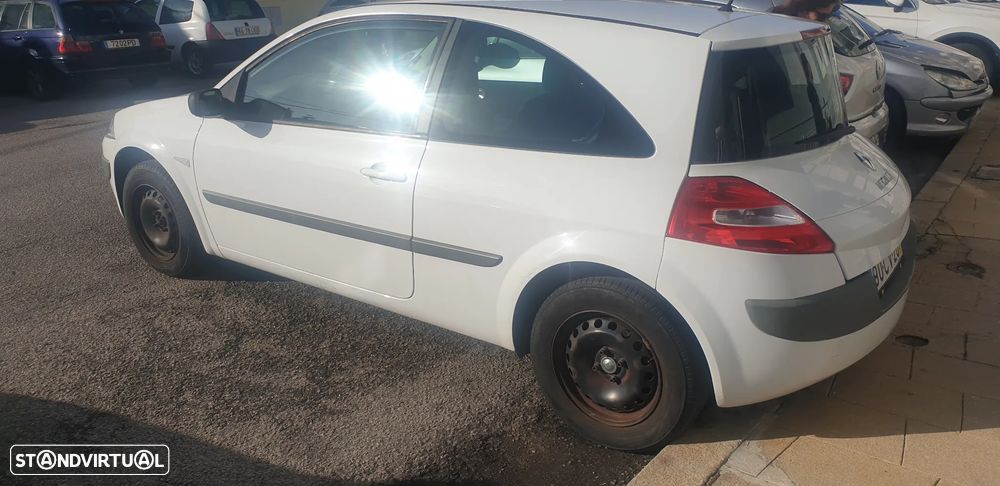 Renault Mégane 1.4 Confort - 1