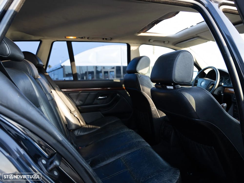 BMW 530 d Touring - 10