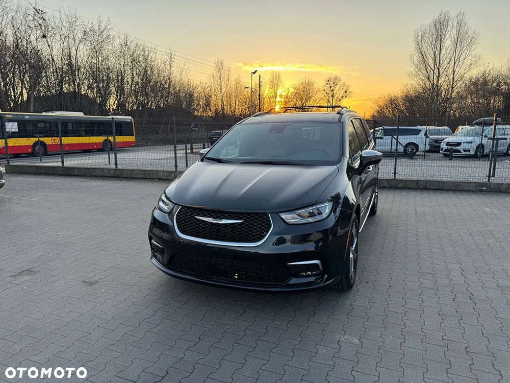 Chrysler Pacifica - 10