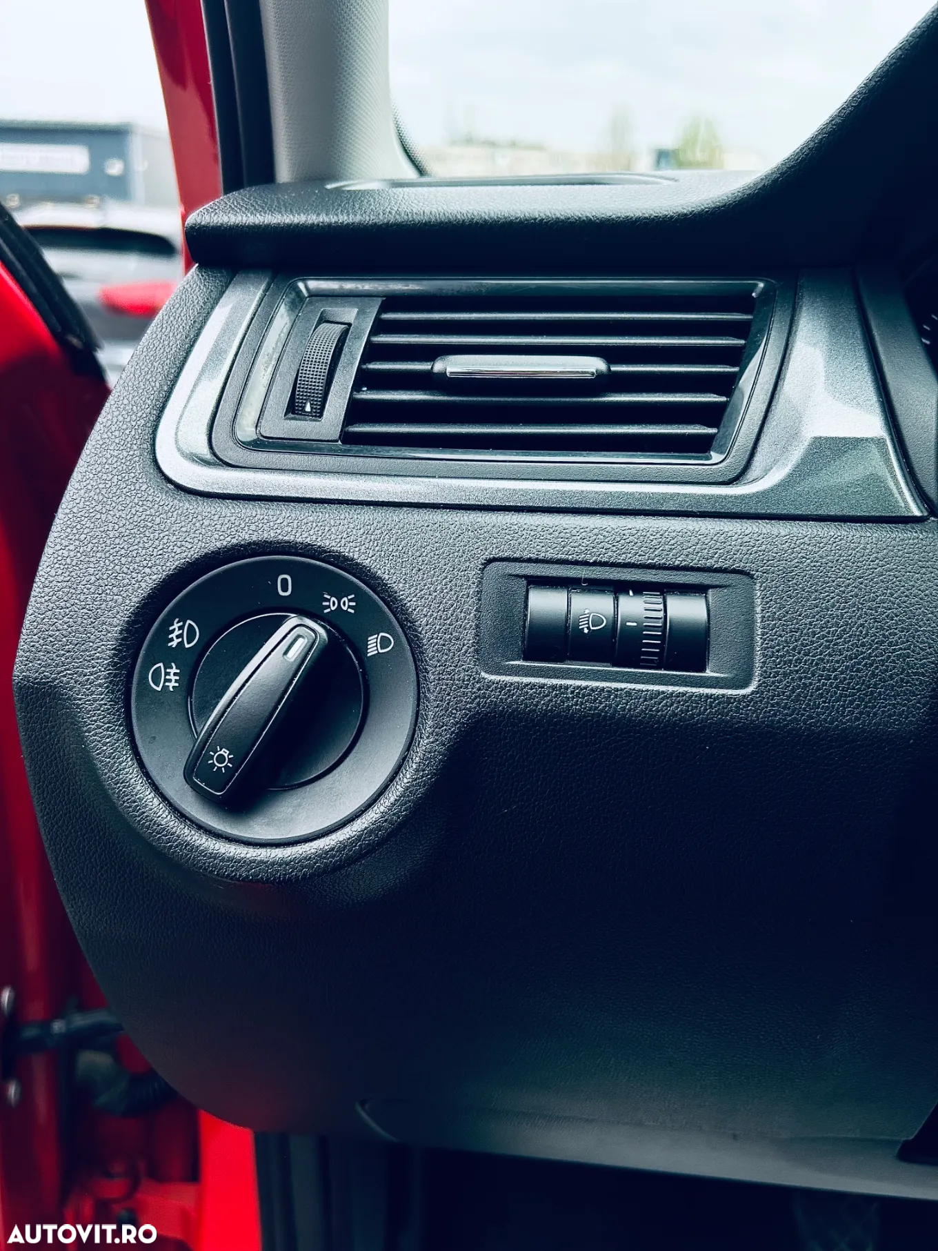 Skoda RAPID Spaceback 1.2 TSI Elegance - 22