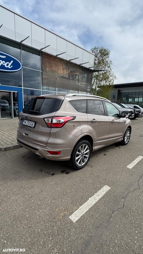 Ford Kuga 2.0 TDCi 4WD Powershift Vignale - 6