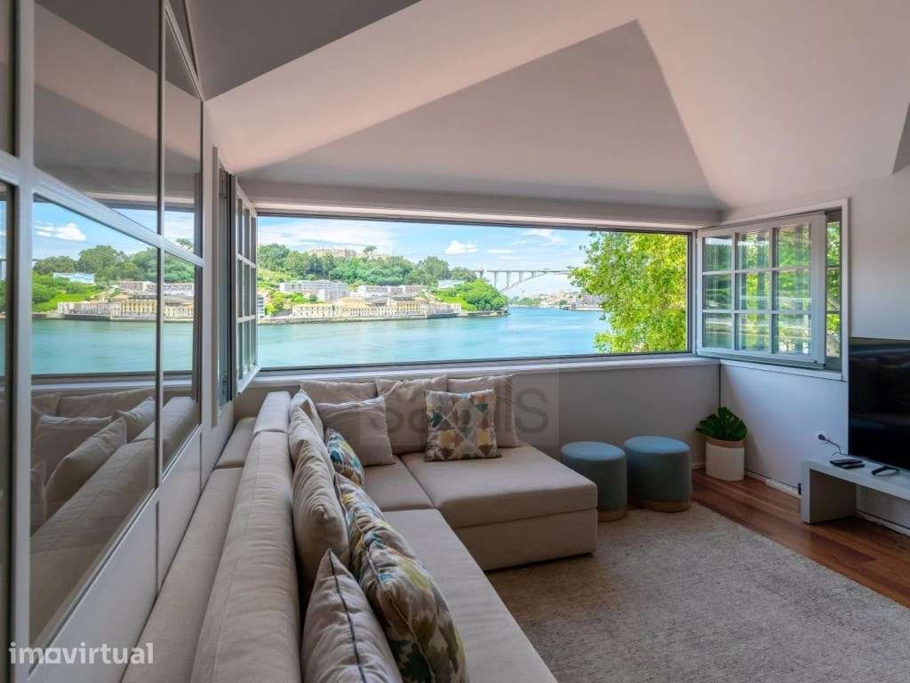 Apartamento T2 sobre o rio Douro, Porto - Grande imagem: 2/17