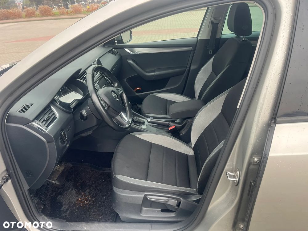 Skoda Octavia 1.4 TSI Joy DSG - 10