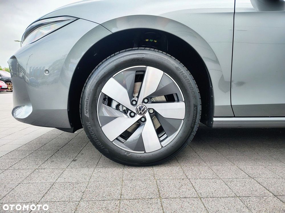 Volkswagen Passat - 8