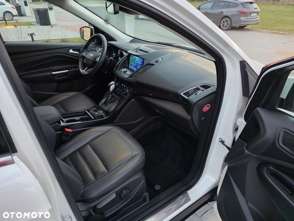 Ford Kuga 2.0 TDCi 4x4 Titanium - 13