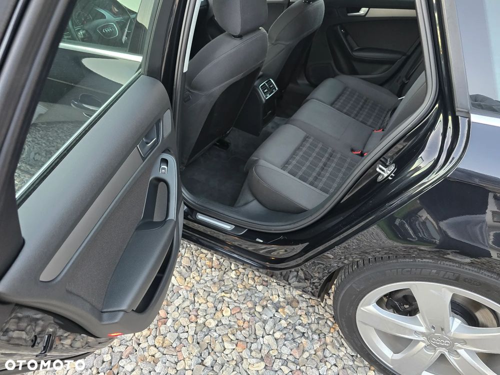 Audi A4 Avant 2013 photo 4