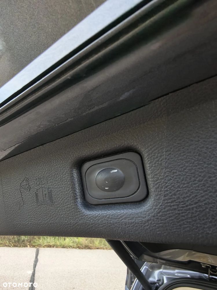 Ford S-Max 2.0 TDCi Titanium PowerShift - 37