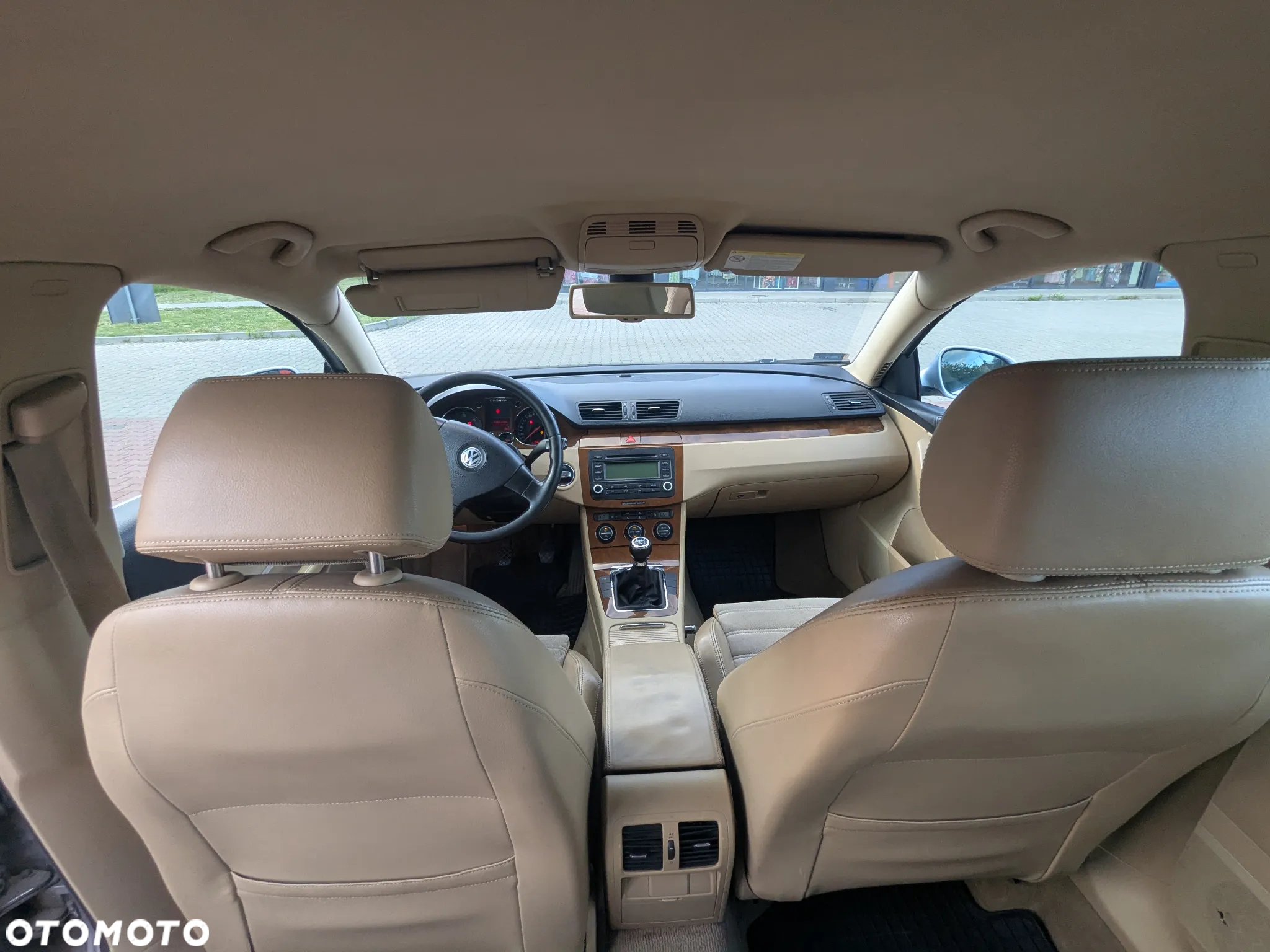 Volkswagen Passat 2.0 TDI 4Mot Highline - 9