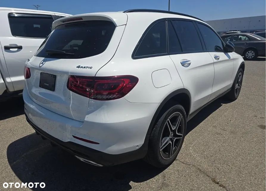 Mercedes-Benz GLC 300 4Matic 9G-TRONIC AMG Line - 4