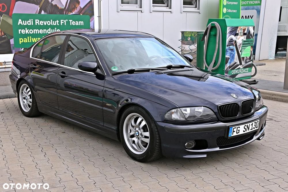 BMW Seria 3 320i - 11