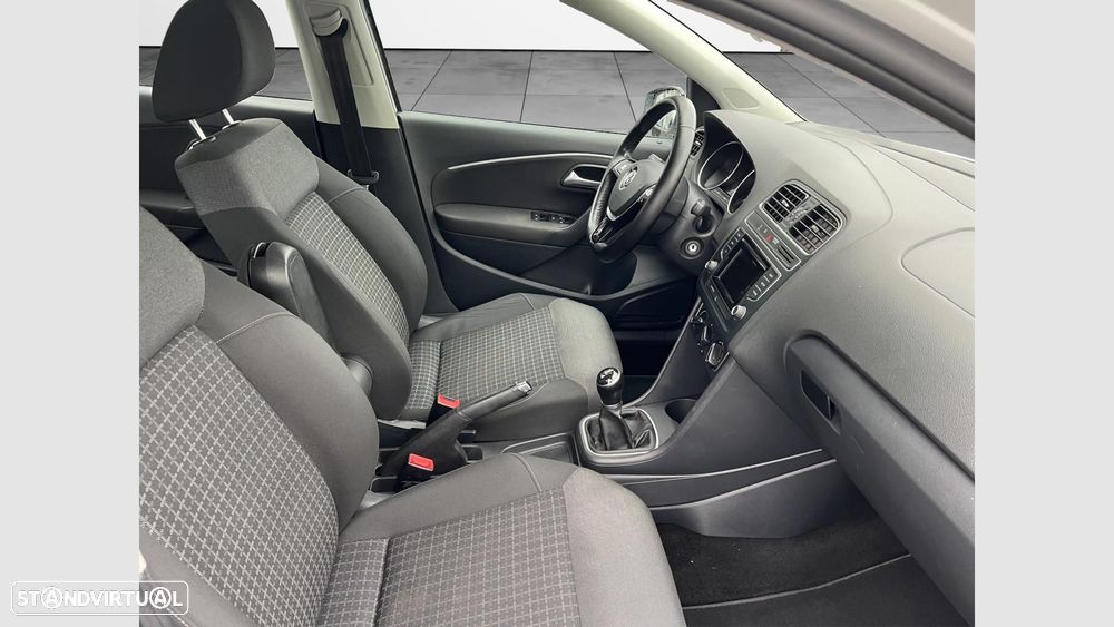 VW Polo 1.0 Connect - 11