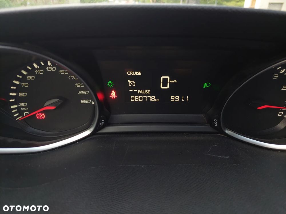 Peugeot 308 1.6 THP Allure - 20