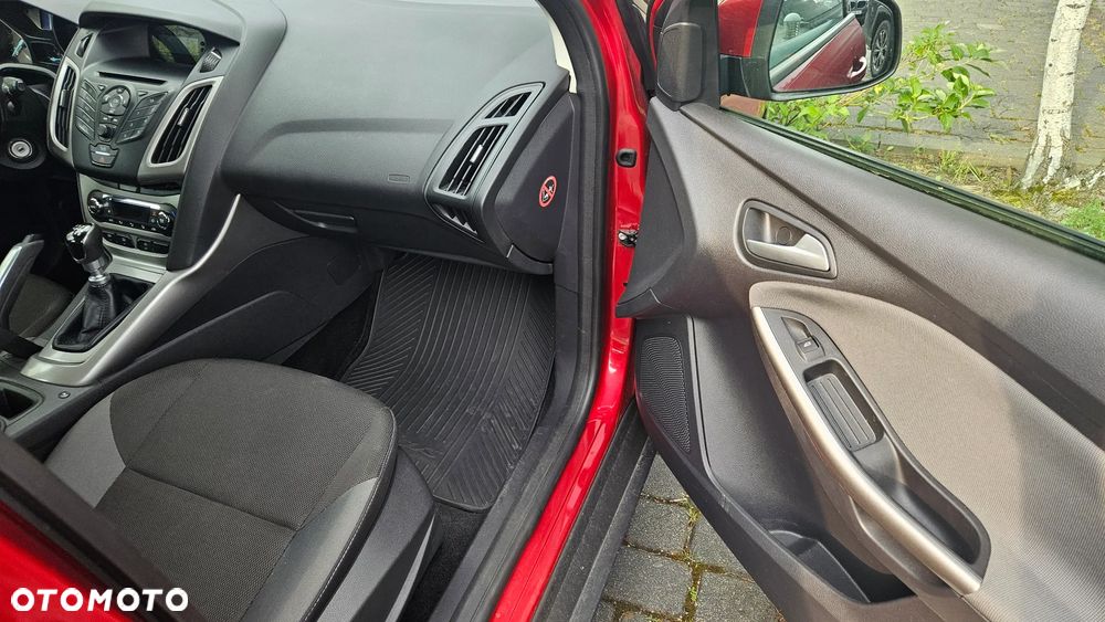 Ford Focus 1.0 EcoBoost Trend - 26