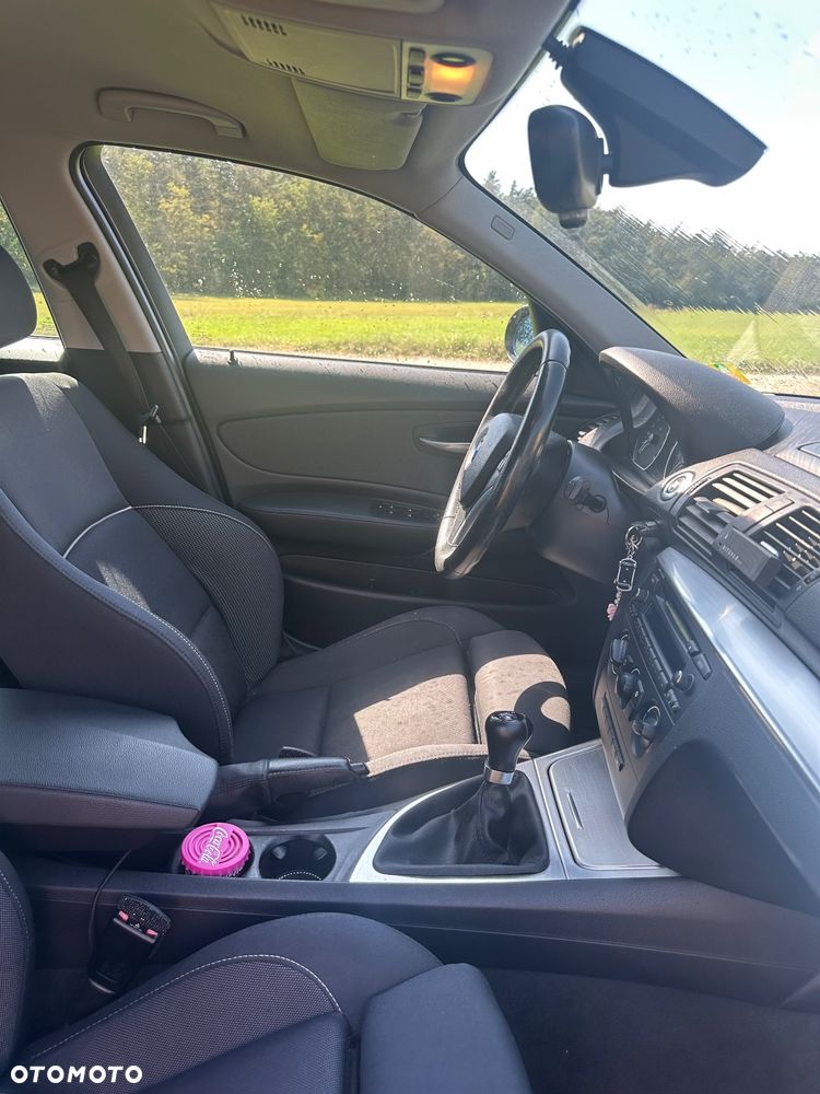 BMW Seria 1 116i - 17