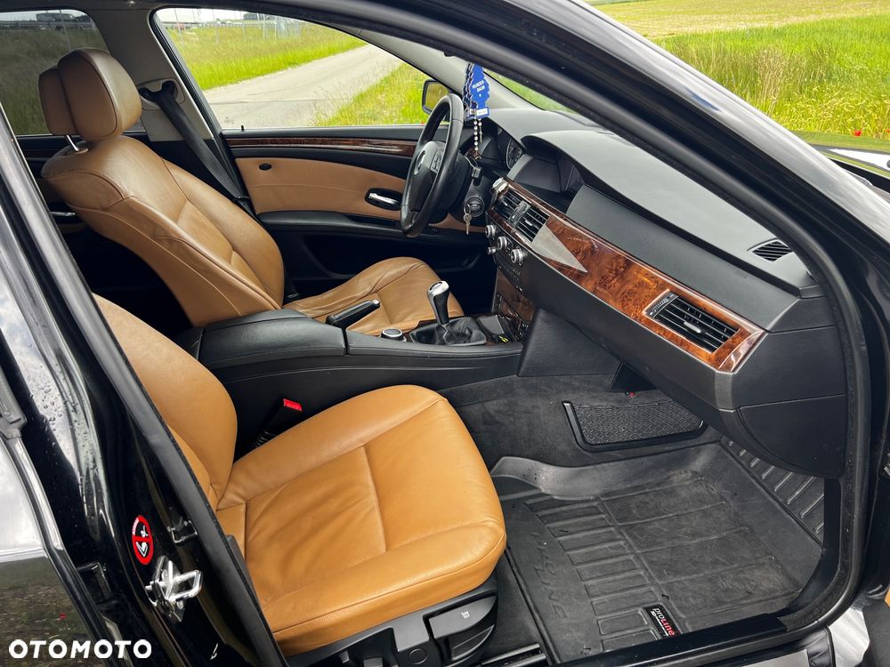 BMW Seria 5 530d - 15