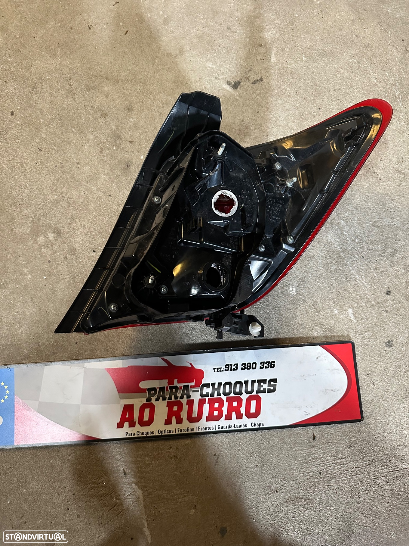 Farolim esq toyota yaris 2014/2017 - 2
