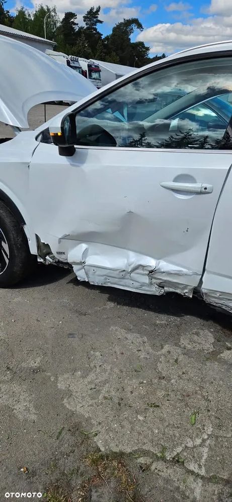 Nissan Qashqai - 4