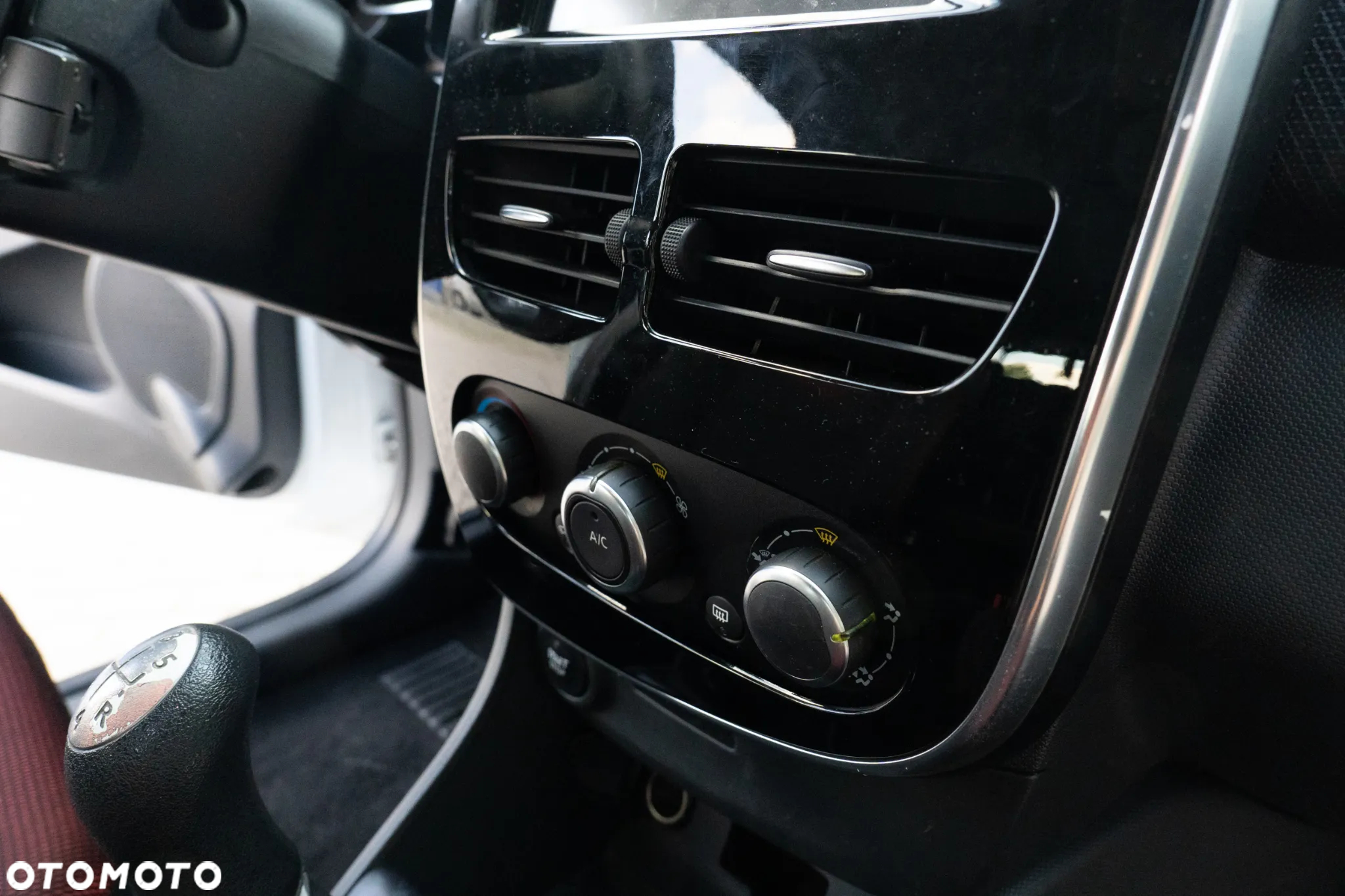 Renault Clio - 18