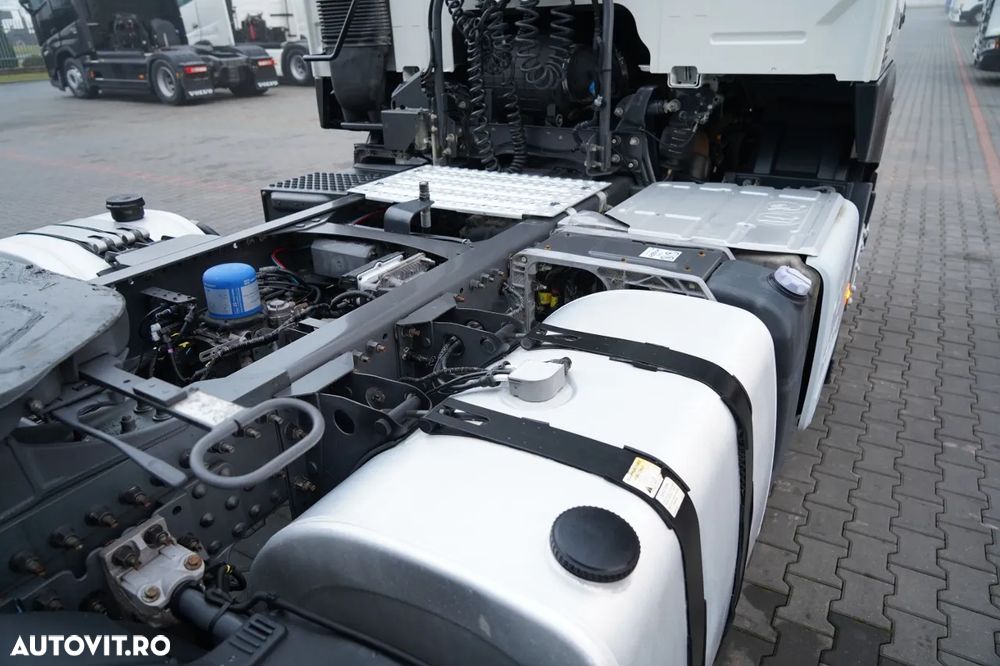 Volvo FMX 460 / SISTEM HIDRAULIC / CABINĂ JOSĂ / I-SHIFT - 16