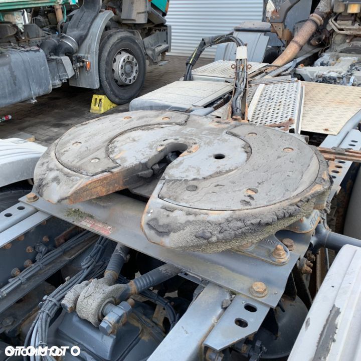 SIODŁO JOST 150MM ACTROS MP2 MP3