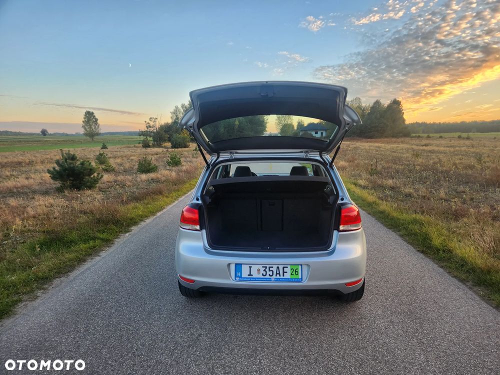 Volkswagen Golf - 27