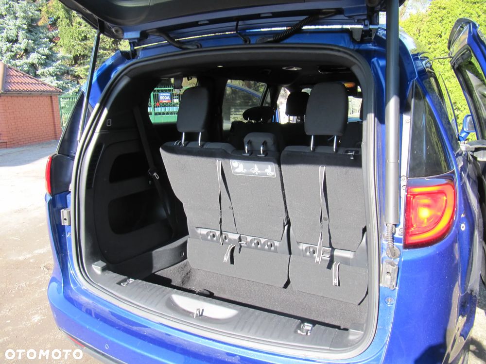 Chrysler Pacifica - 8