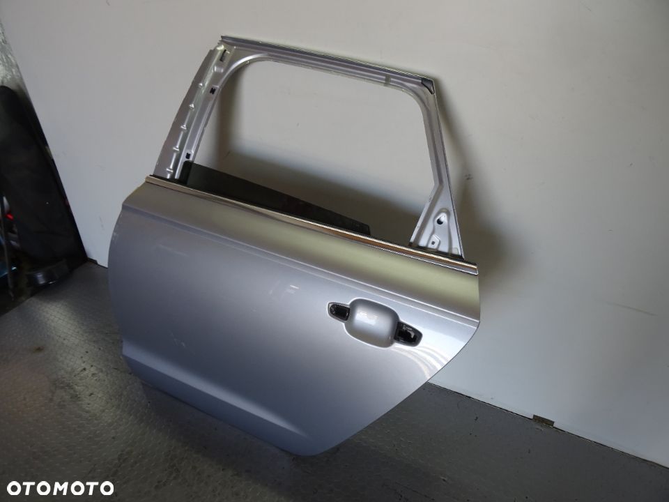 LZ7G drzwi lewy tyl KOMBI Audi A6 C7 czesci - 3