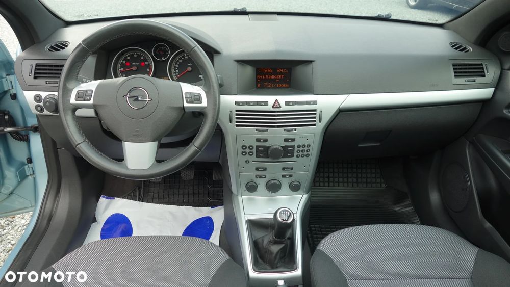 Opel Astra 1.8 Sport - 19
