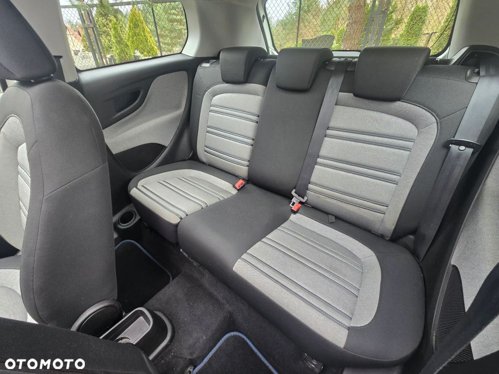 Fiat Punto Evo ver-1-4-16v-dynamic - 33