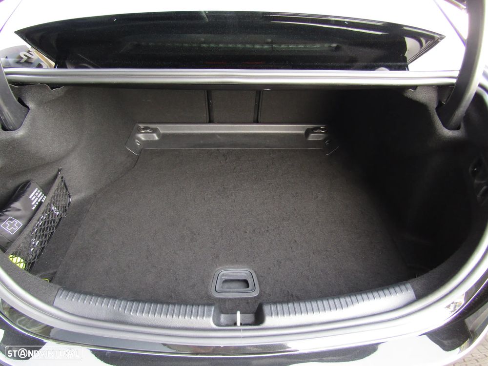 Mercedes-Benz C 300 d AMG Line - 26