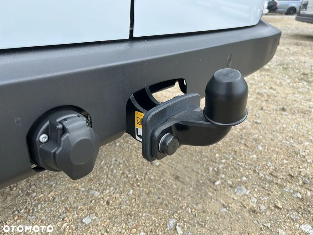 Volkswagen Transporter Furgon 2.0 TDI 150 KM manual - 30