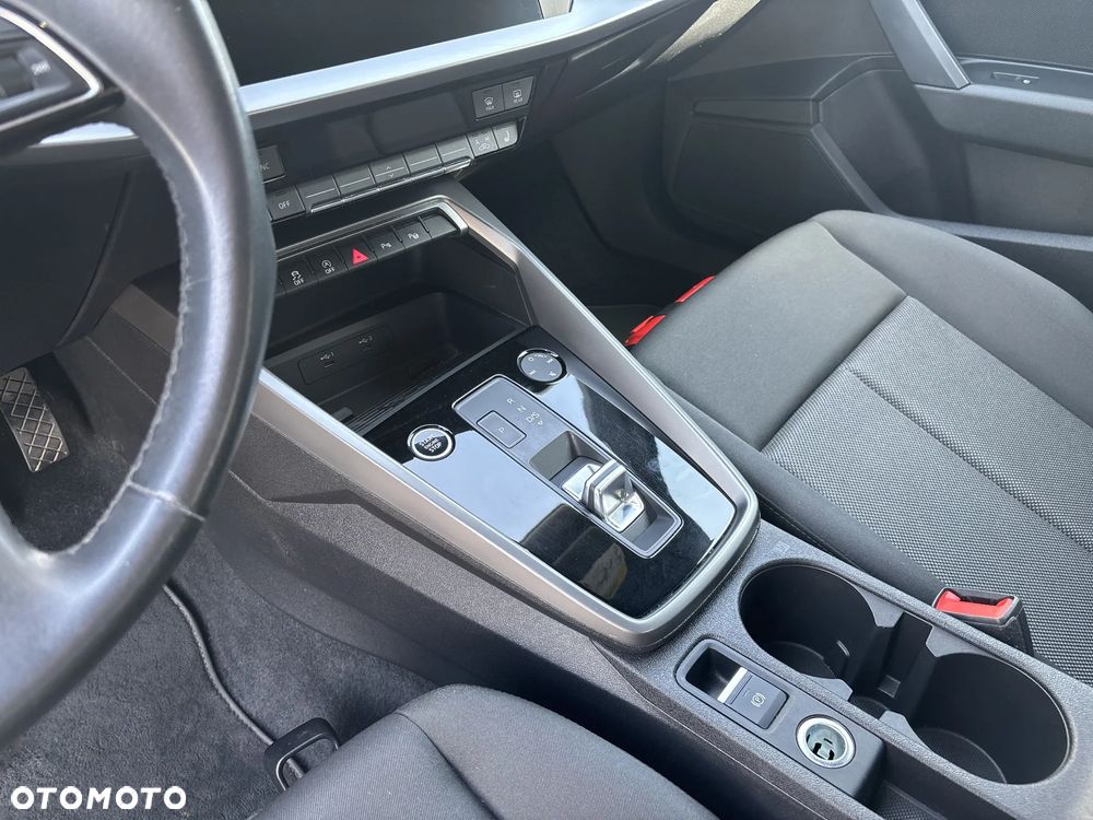 Audi A3 Limousine 35 TFSI mHEV S tronic - 16