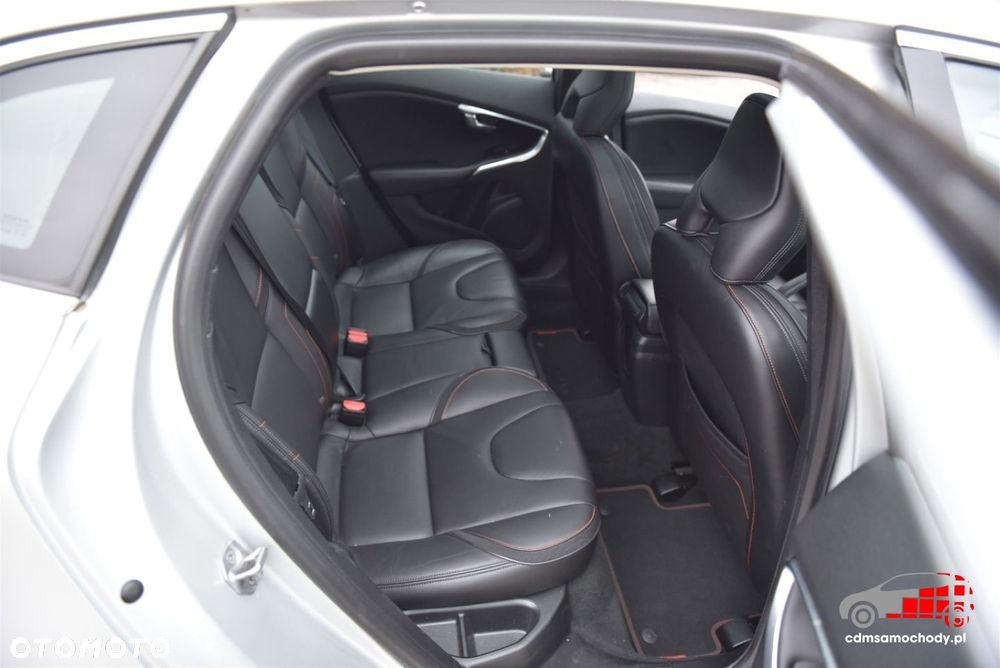 Volvo V40 D4 Ocean Race - 19