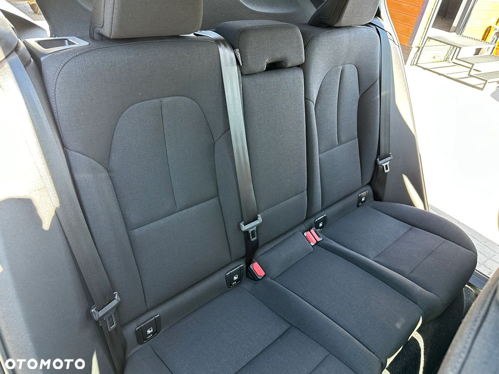 Volvo XC 40 - 26