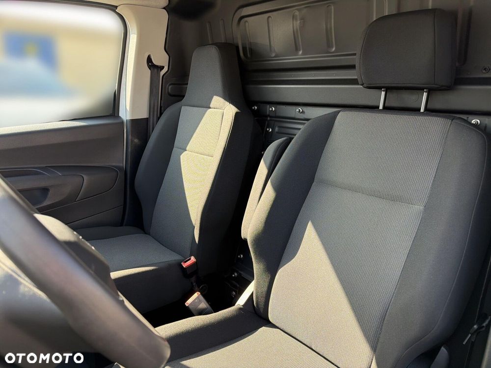 Peugeot partner 1.5 BlueHDi 100 PREMIUM Standard 650 4d - 12