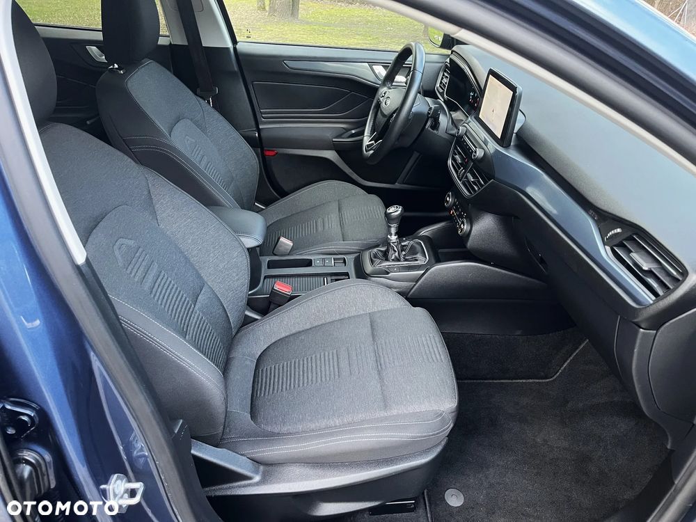 Ford Focus 1.0 EcoBoost Hybrid ACTIVE X - 18