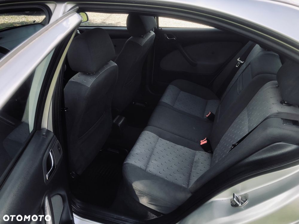 Skoda Octavia 1.9 TDI Ambiente - 10