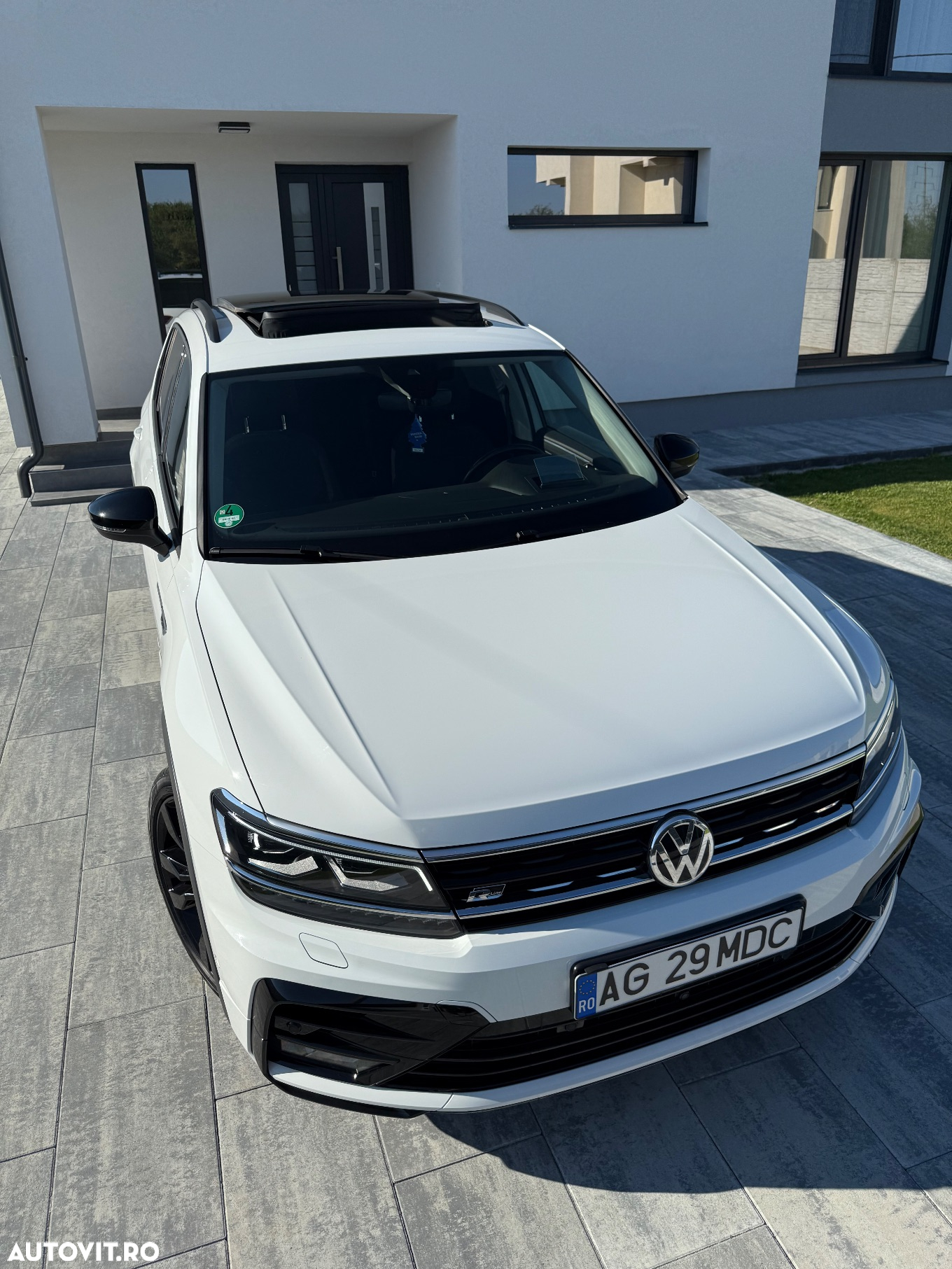 Volkswagen Tiguan Allspace 2.0 TDI 4Mot DSG R-Line - 6