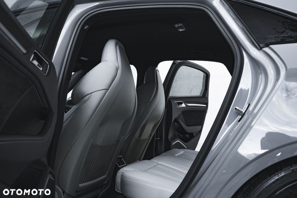 Audi RS3 Limousine 2.5 TFSI Quattro S tronic - 12