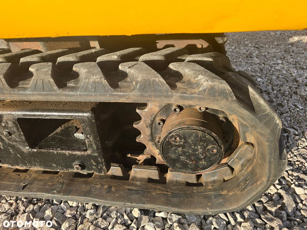 JCB - 13