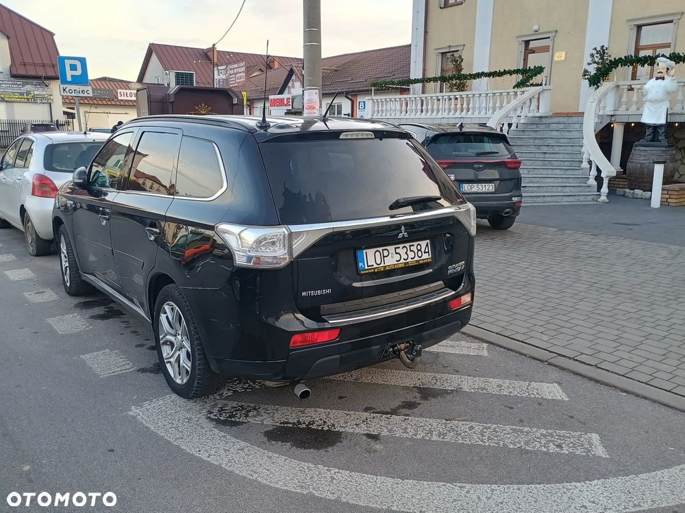 Mitsubishi Outlander 2.0 4WD Top - 15