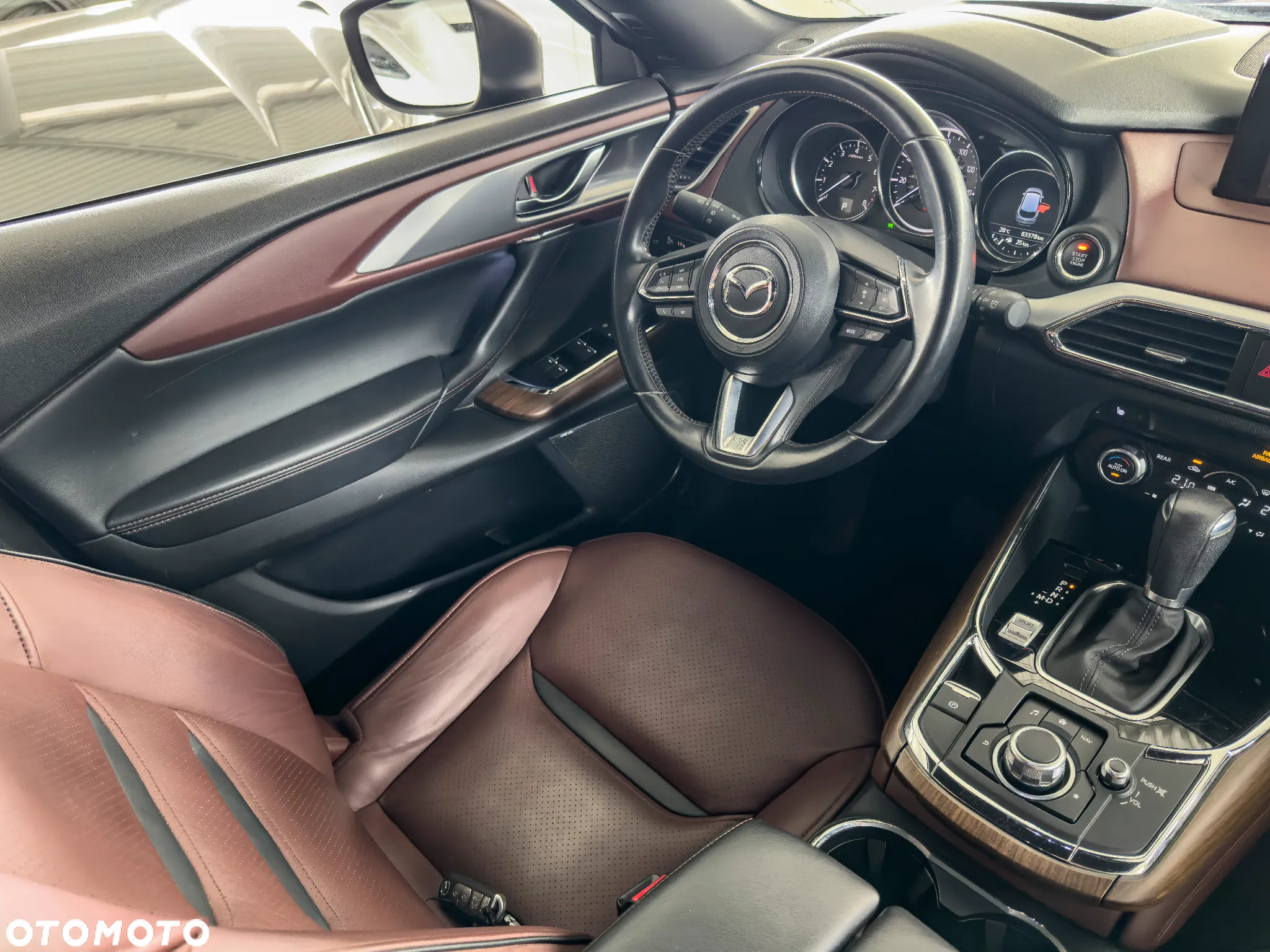 Mazda CX-9 - 16