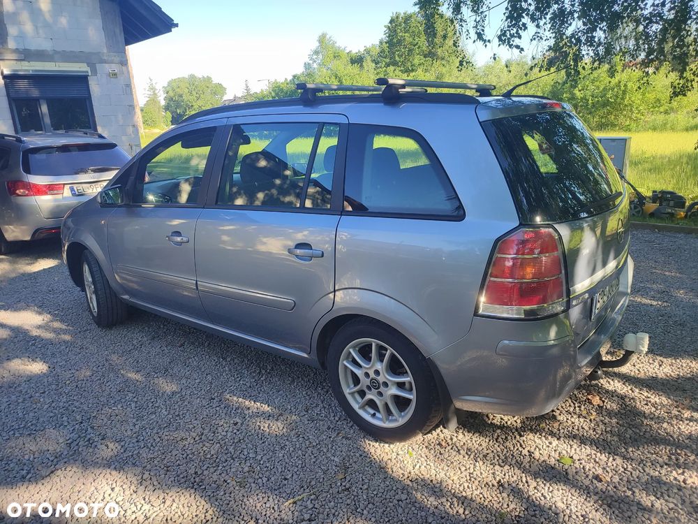 Opel Zafira 1.8 Family - 4
