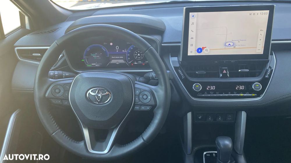Toyota Corolla Cross - 9
