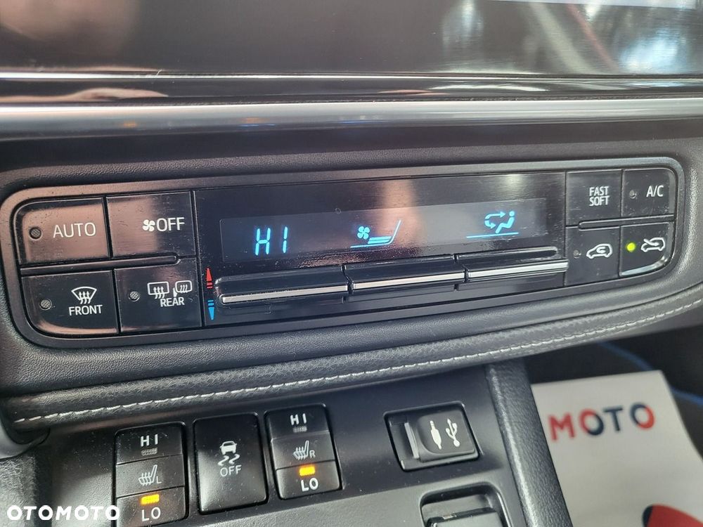 Toyota Auris - 25